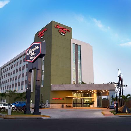 Hampton Inn By Hilton Villahermosa Kültér fotó